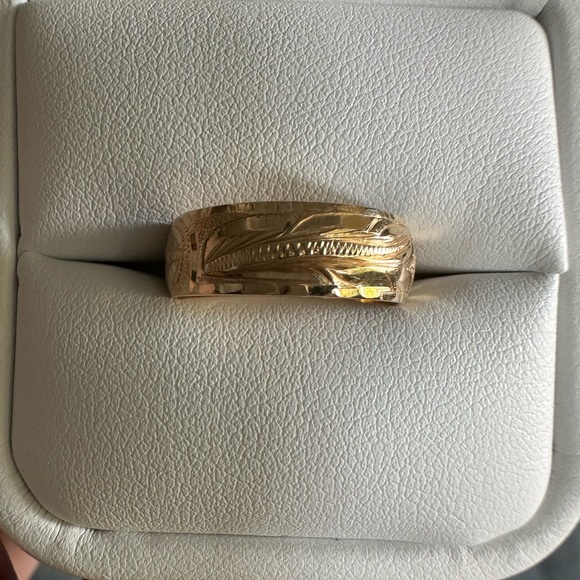 Na Hoku Hawaiian Heirloom “Kuuipo” ring- size 6 - Picture 4 of 6